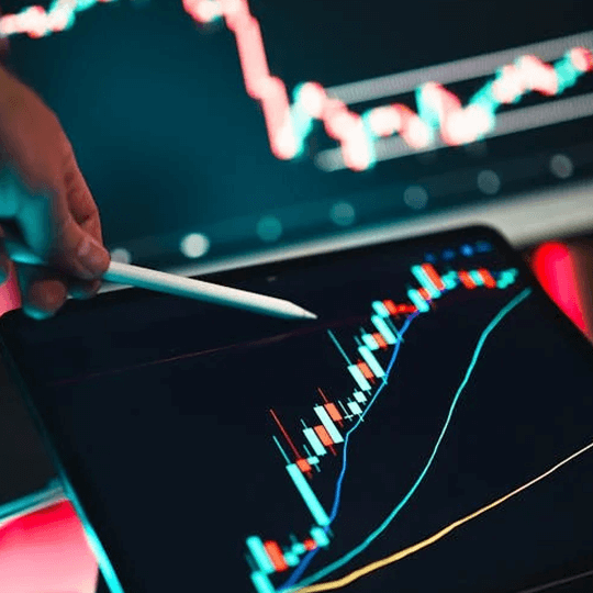 ProfitHub 1.0 - Team von Kryptowährungsexperten